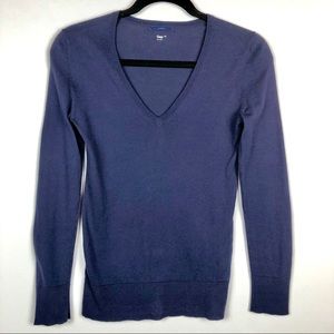 Gap v-neck 100%  cotton dark purple sweater. XS